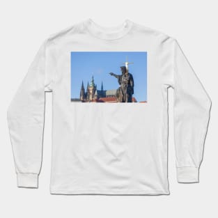 Statue of Jesus pointing to St Vitus's Cathedral Long Sleeve T-Shirt